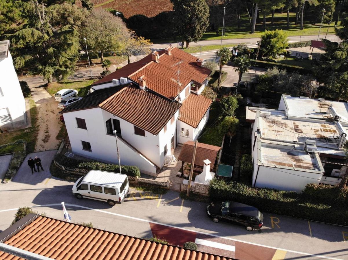 Apartments Kadum Porec Center Near The Beach Εξωτερικό φωτογραφία